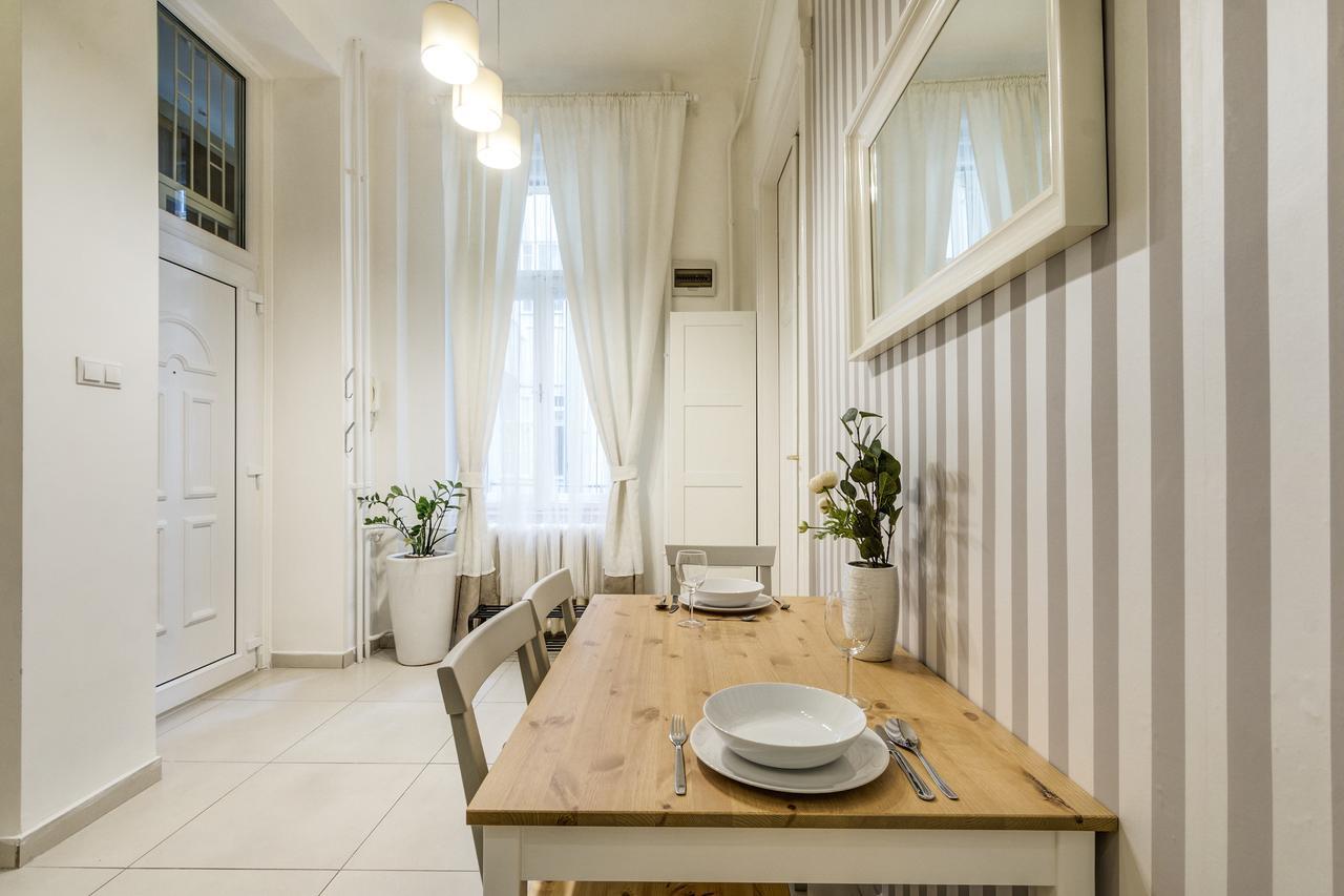 Fashion Street Luxury Apartment Budapest Exterior photo